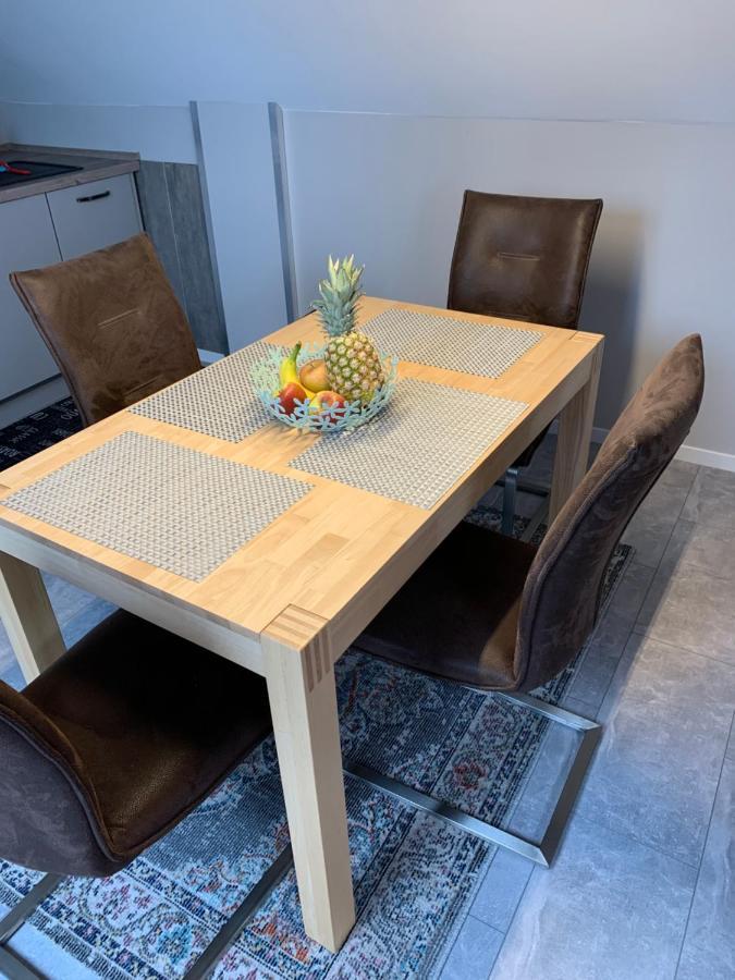 Ferienwohnung Sunny - Moderne Ferienwohnung Im Gruenen In Saarbruecken-West Екстер'єр фото